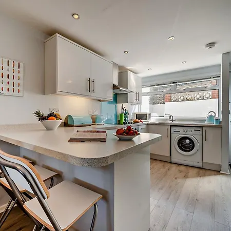 2 Bed In Newquay 75578